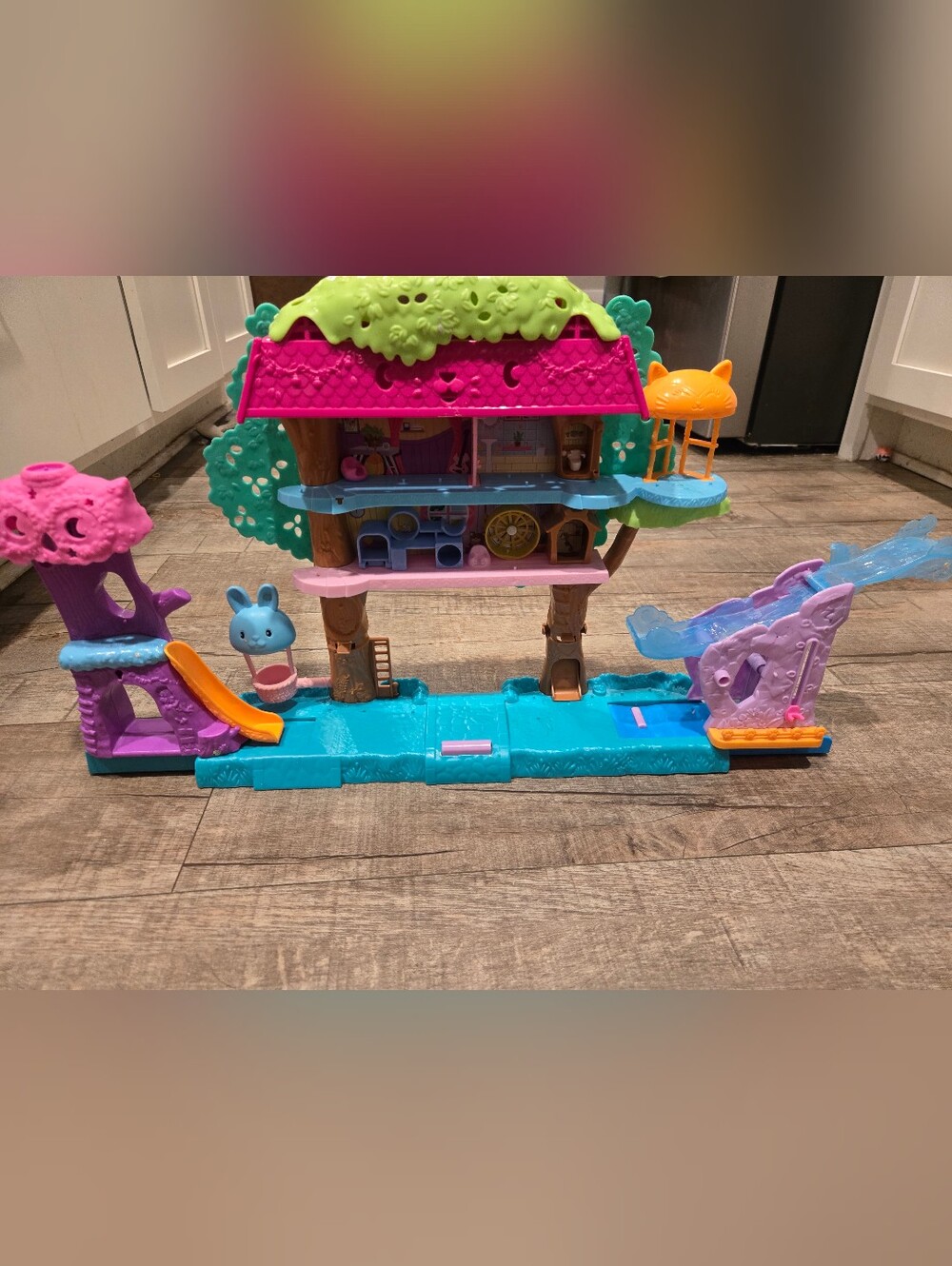 Polly Pocket Treehouse Playset With Mini Polly Doll